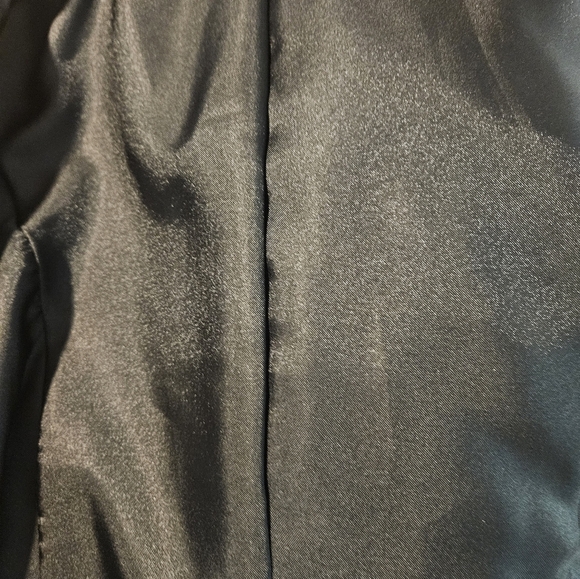 Rezrekshn Women's Rezrekshn 100% Leather Jacket Size Small (never worn) Runs Big - Picture 8 of 9